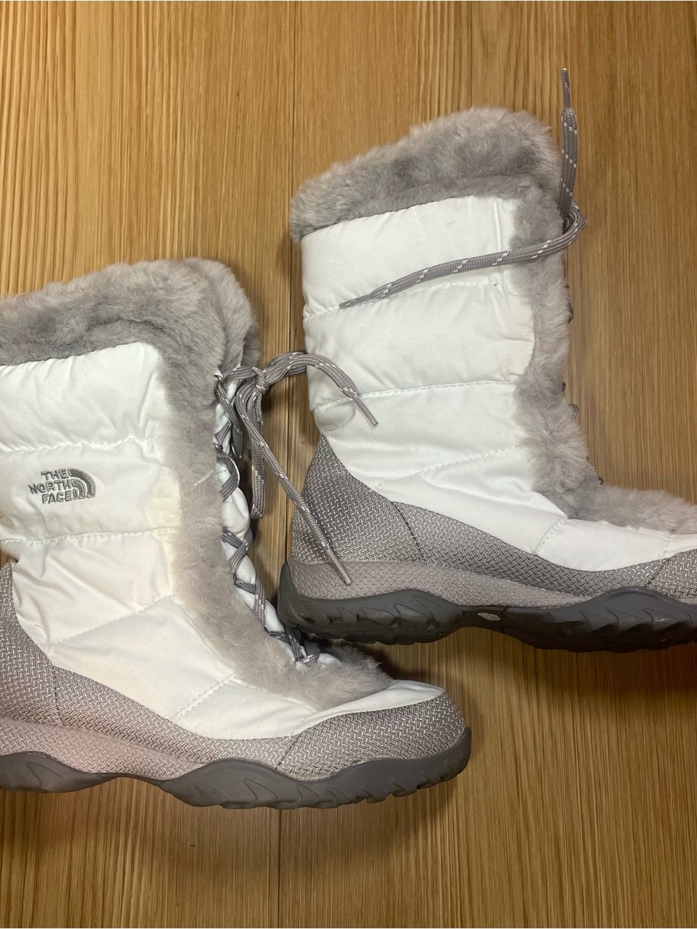 The North Face Goose Down Winter Boots White Grey Faux Fur Women's 7.5 US